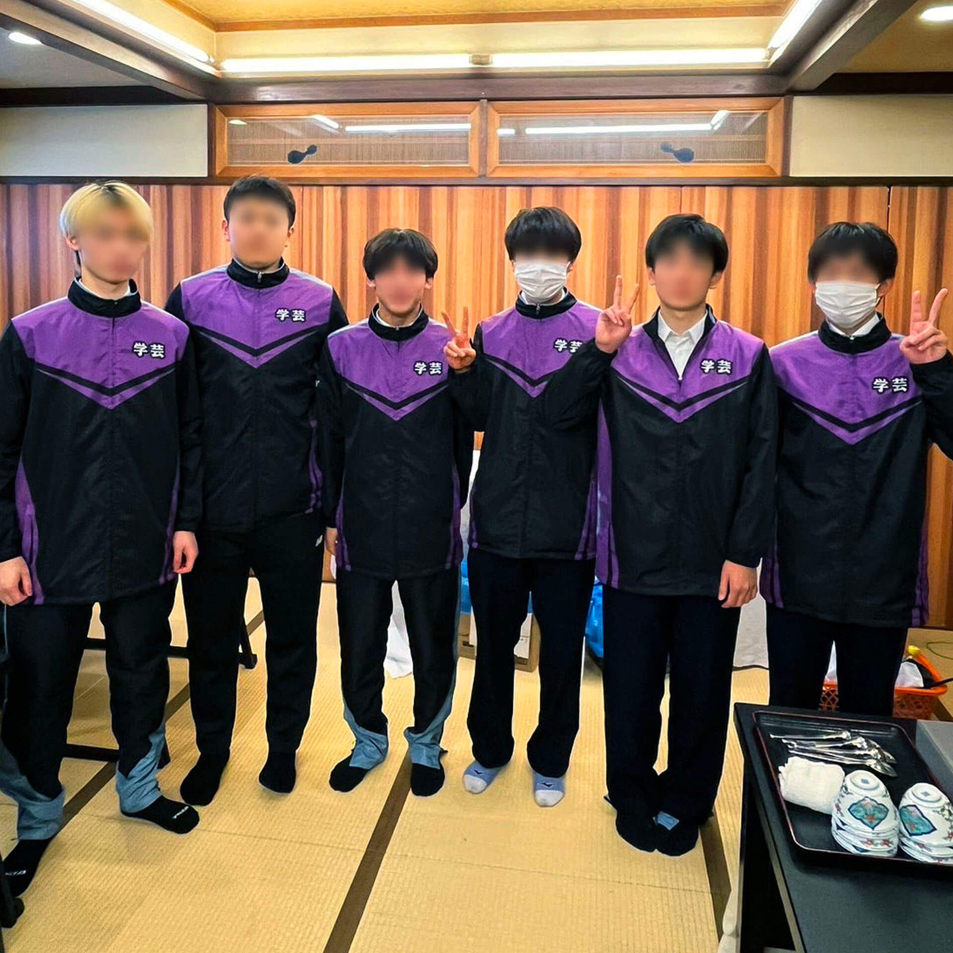 東京学芸大学附属高等学校男子バレーボール部のオリジナルウインドブレーカー_01