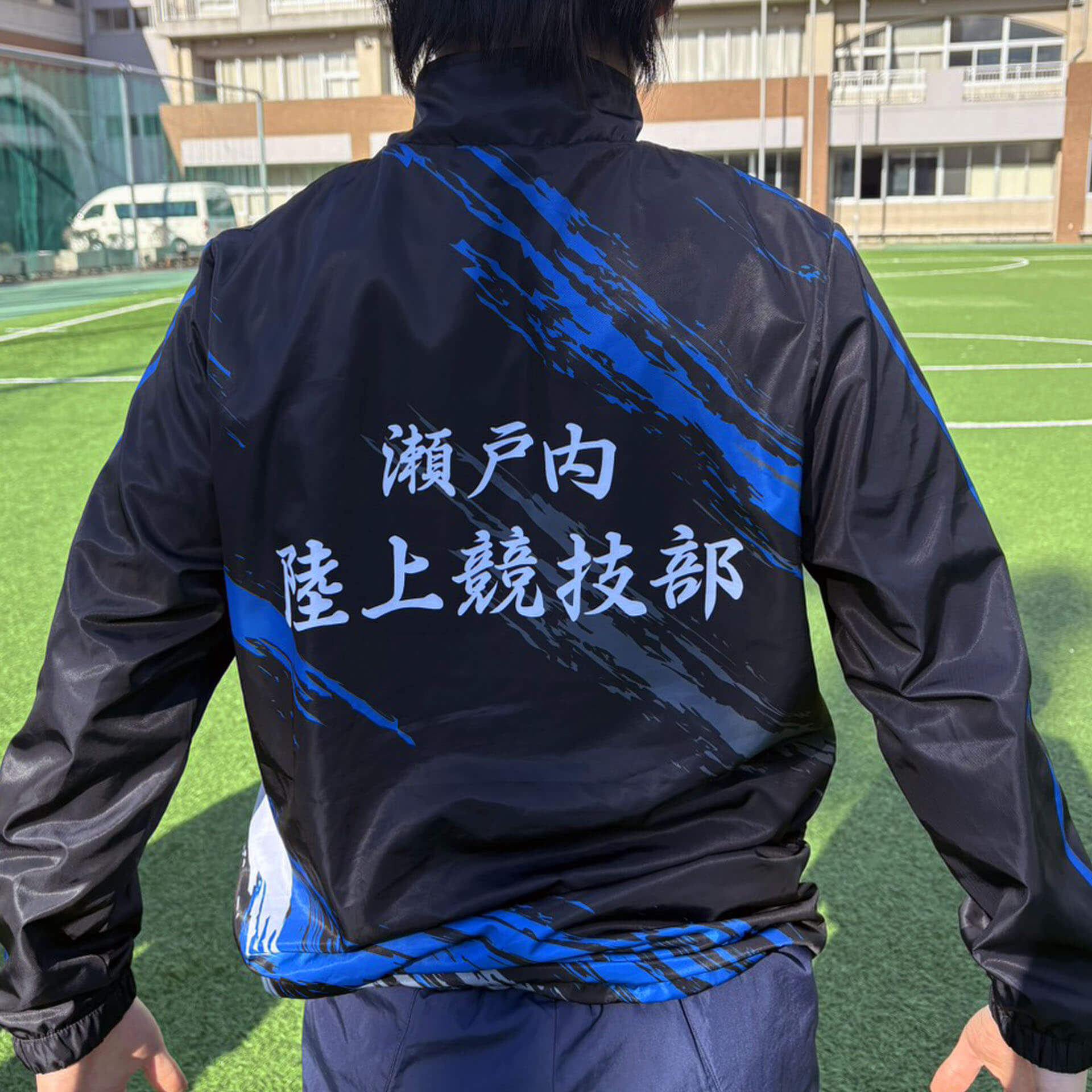 広島瀬戸内高校陸上部のオリジナルウインドブレーカー_02